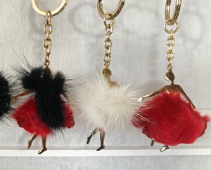Verspielte Accessoires aus Pelzresten